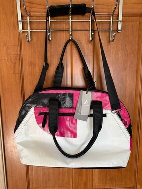 RAREFORM BRAND Pink & White Dome Tote Bag with Computer pouch with Black Accents